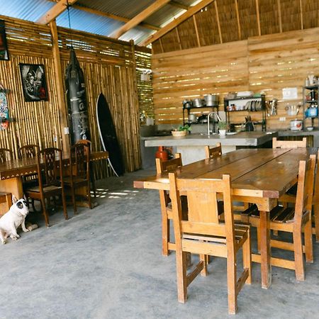 Katana Siargao Hostel Catangnan Buitenkant foto
