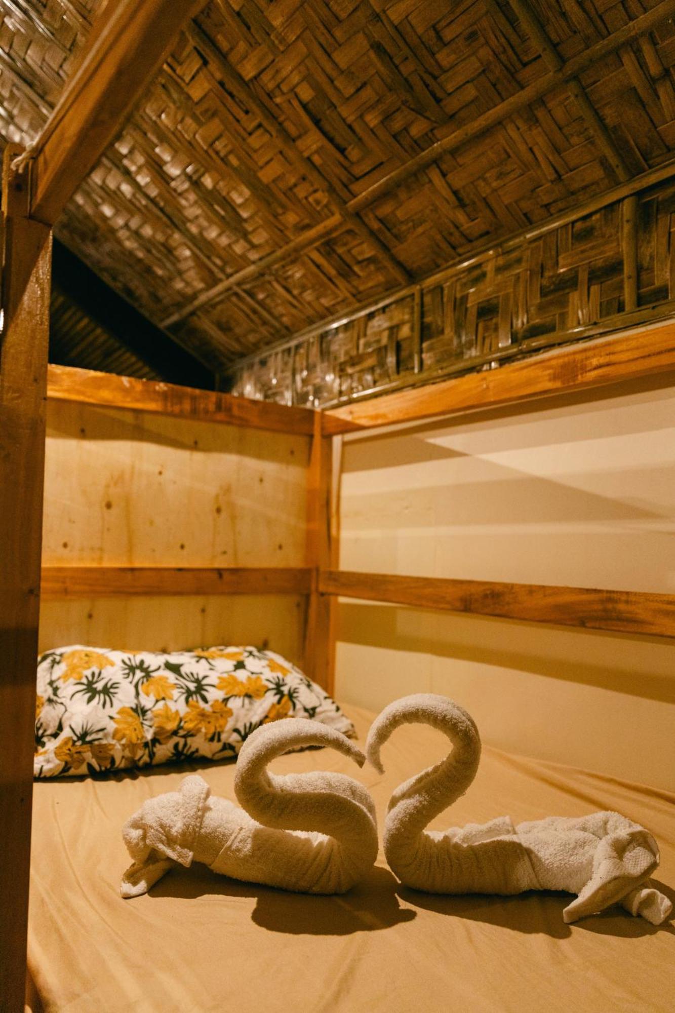 Katana Siargao Hostel Catangnan Buitenkant foto